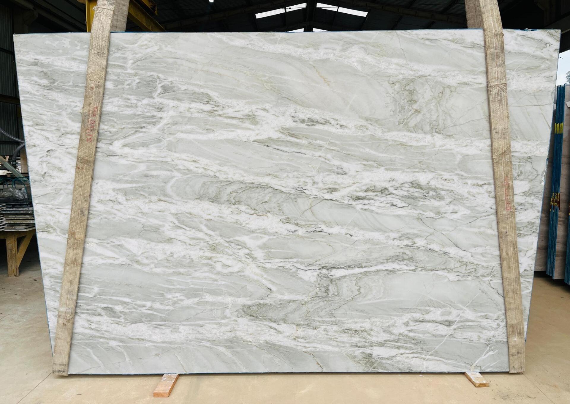Quartzite Nuage Slab
