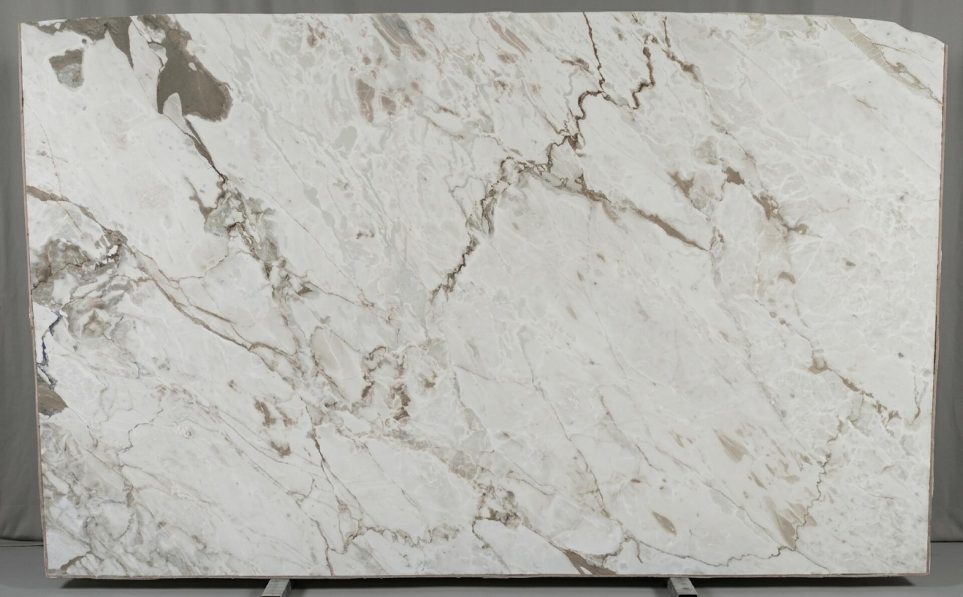 Calacatta Namibia Slab