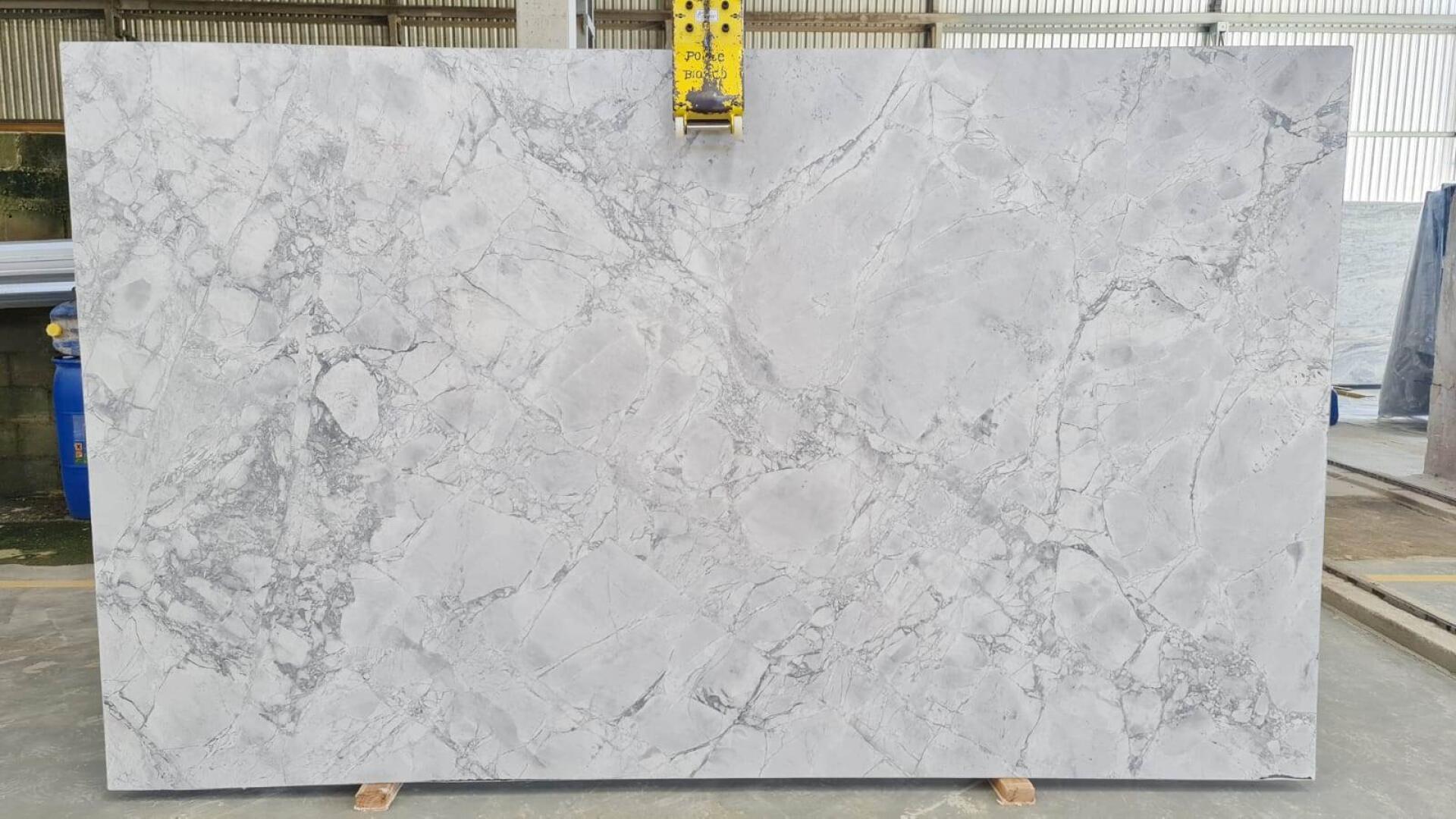 Super White Honed 2cm Slab