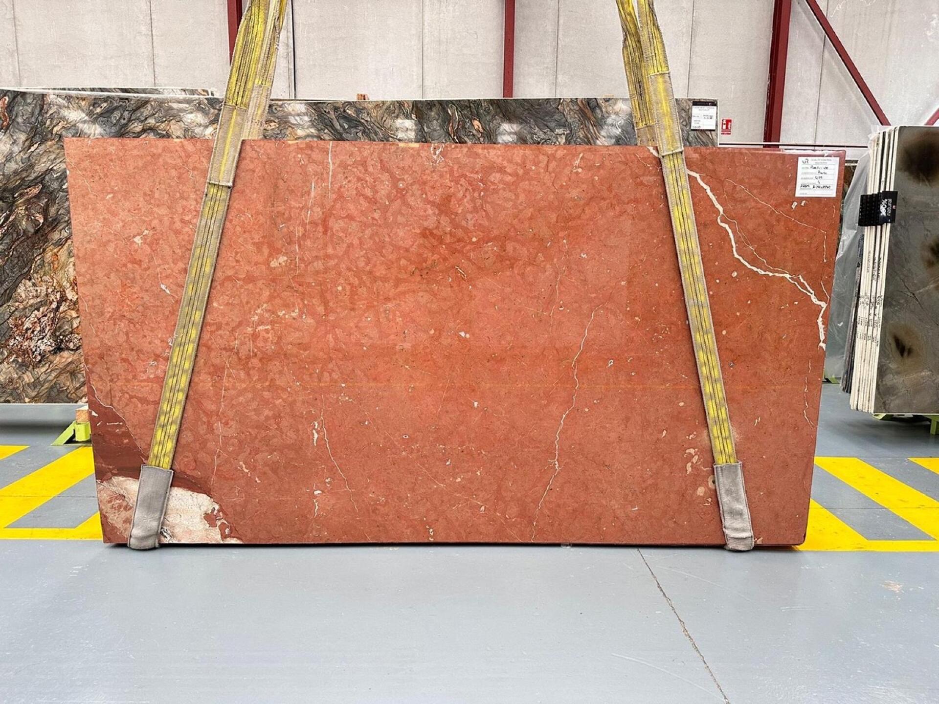 Rojo Alicante Slab