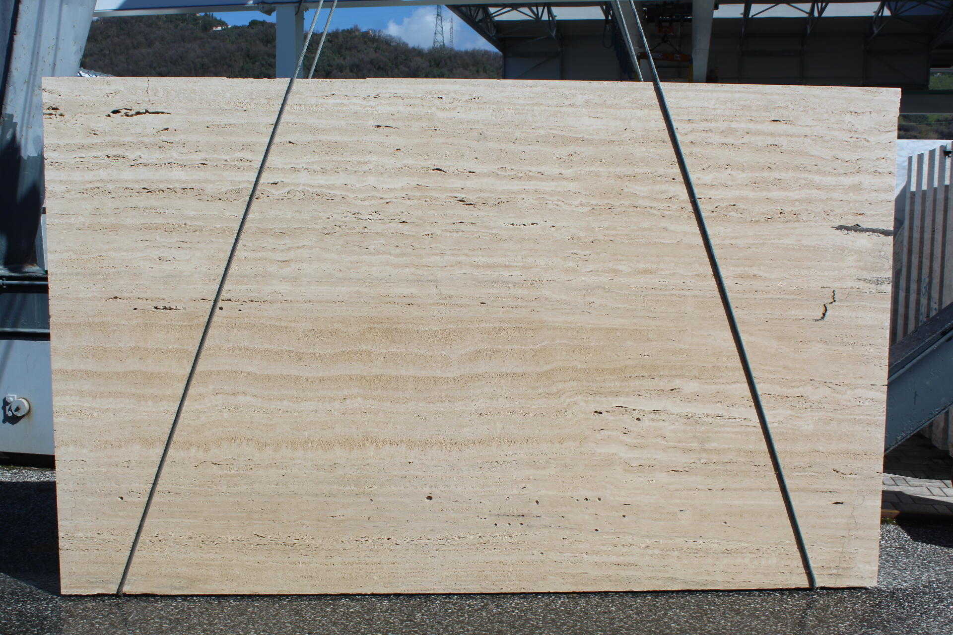 Roman Travertine Light Slab