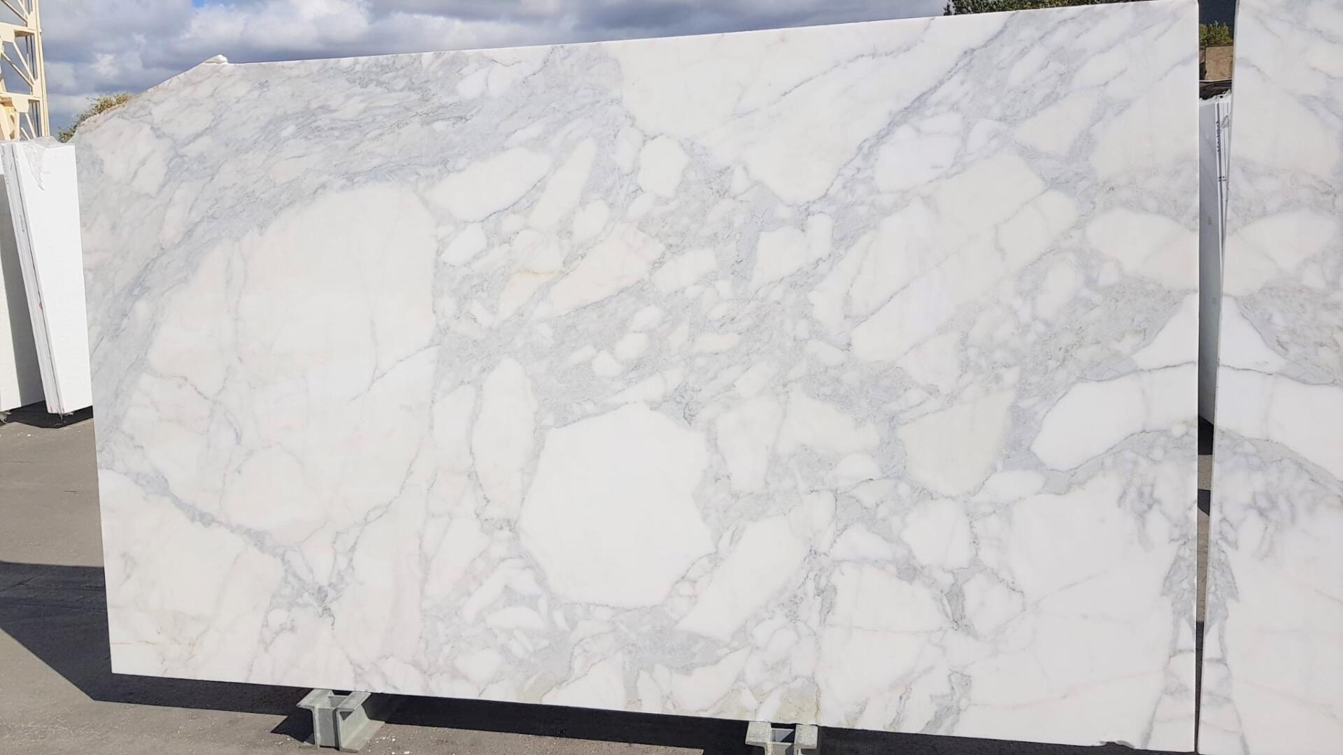 Calacatta Classico Polished 2cm Slab