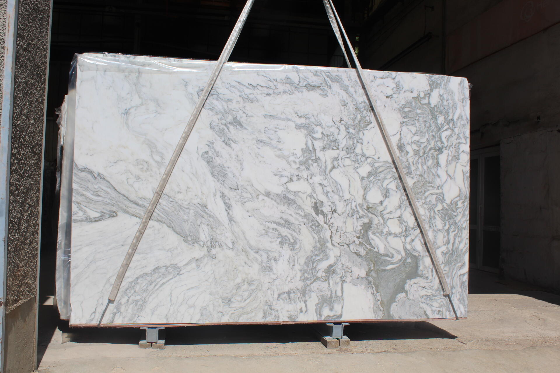 Fantastico Arni Slab