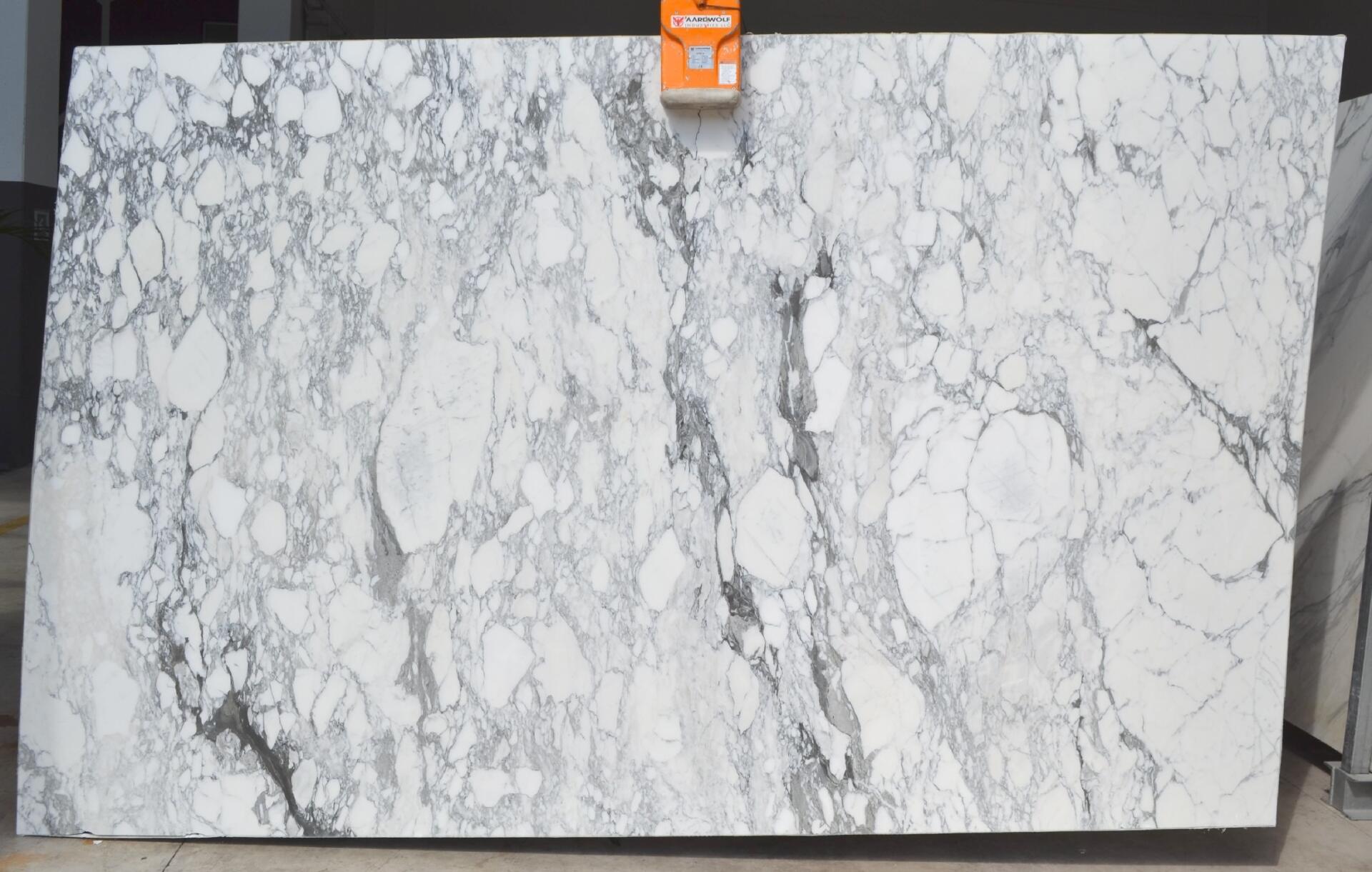 Arabescato Corchia Honed 2cm Slab