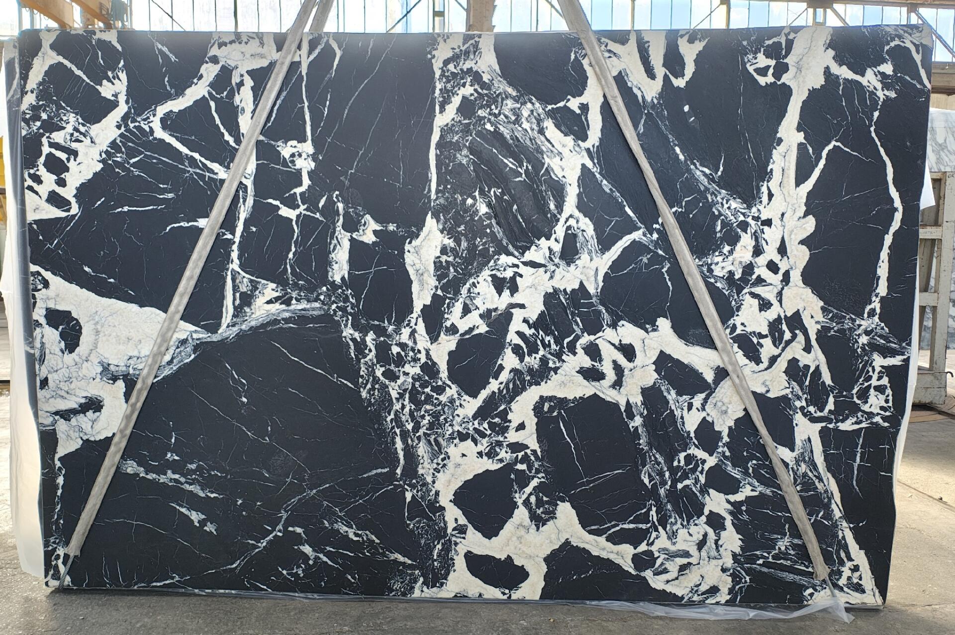 Grand Antique Honed 2Cm Slab