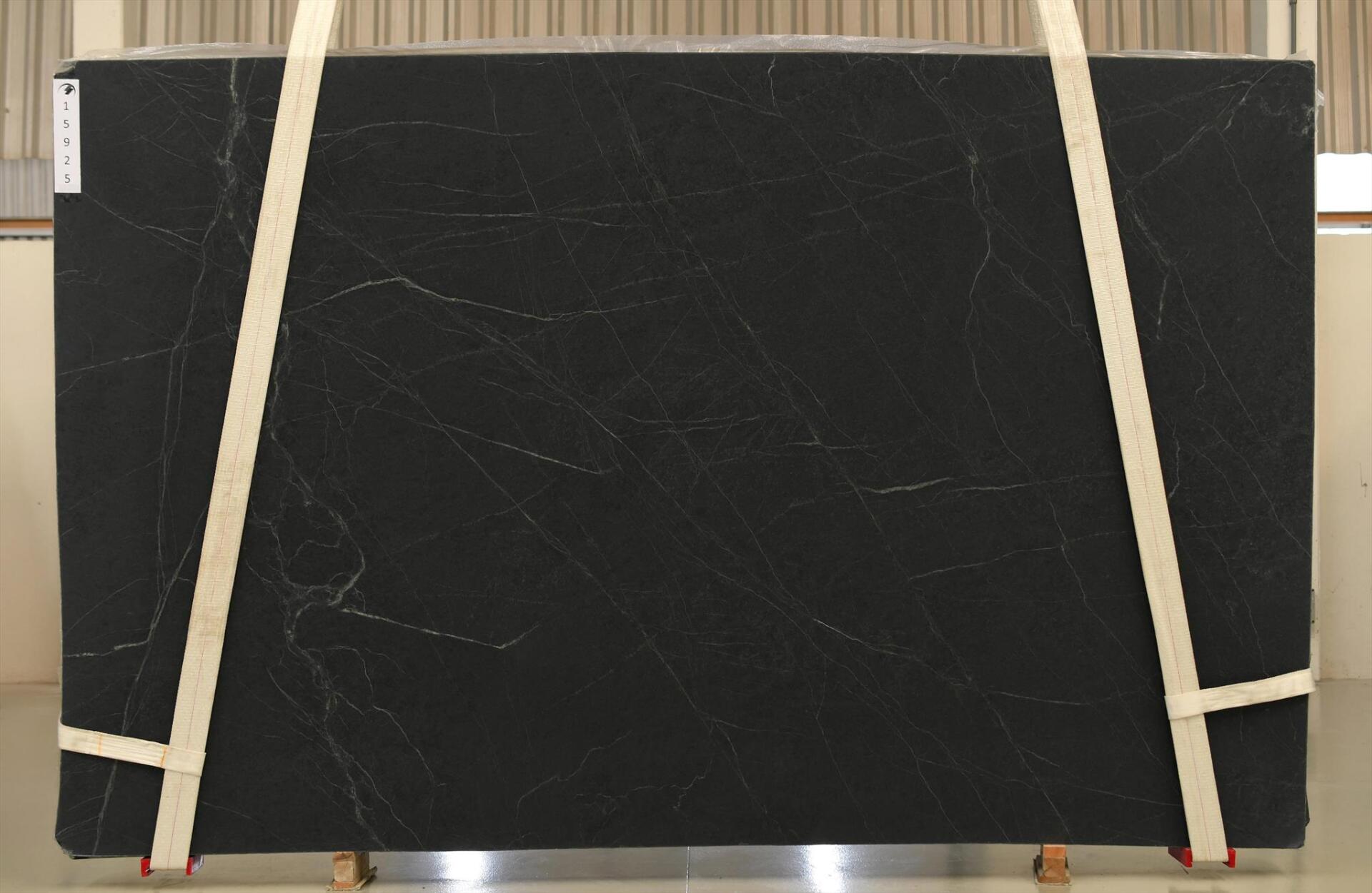 Saratoga Black Slab