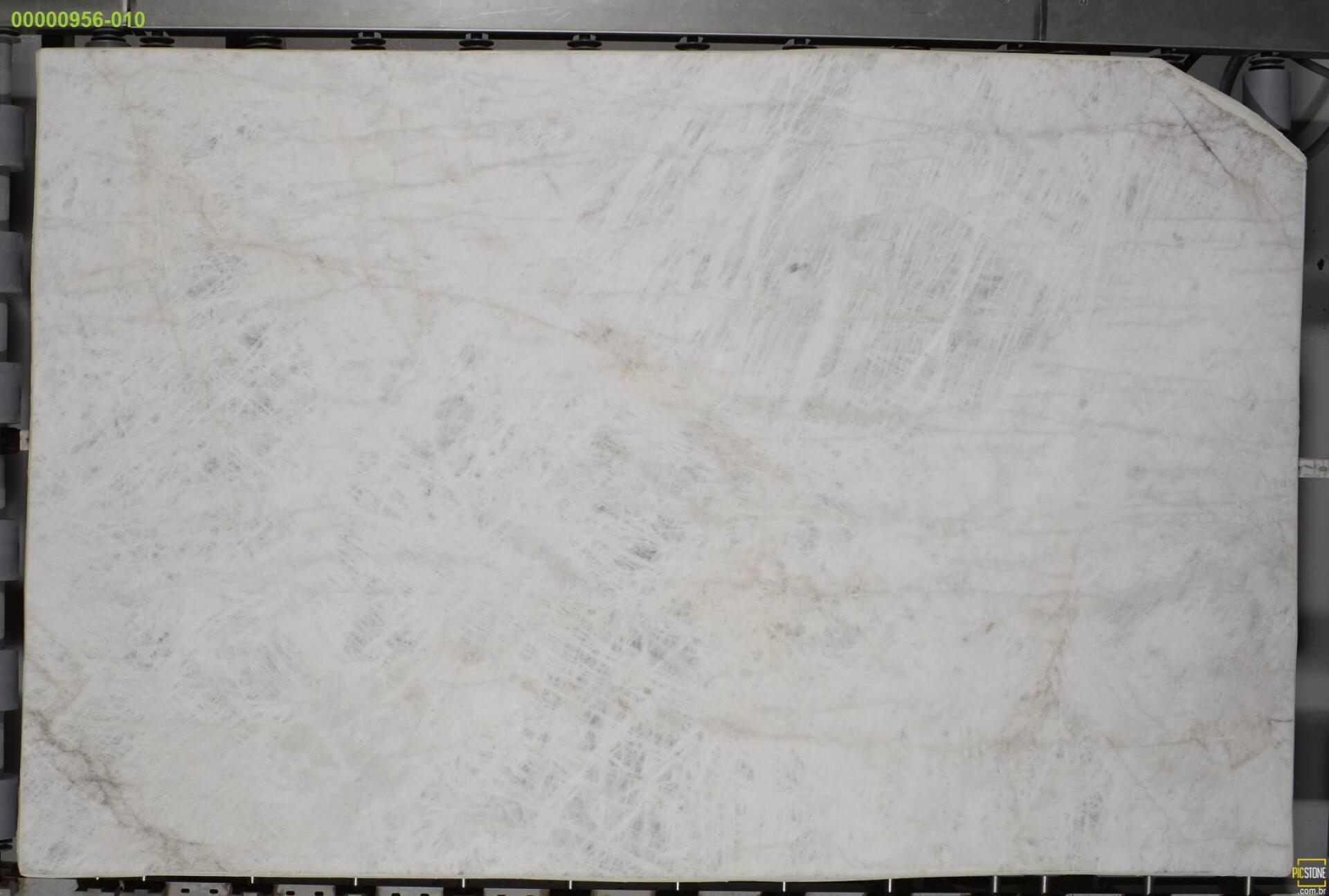 Cristallo Extra 1st Choice 2cm Slab