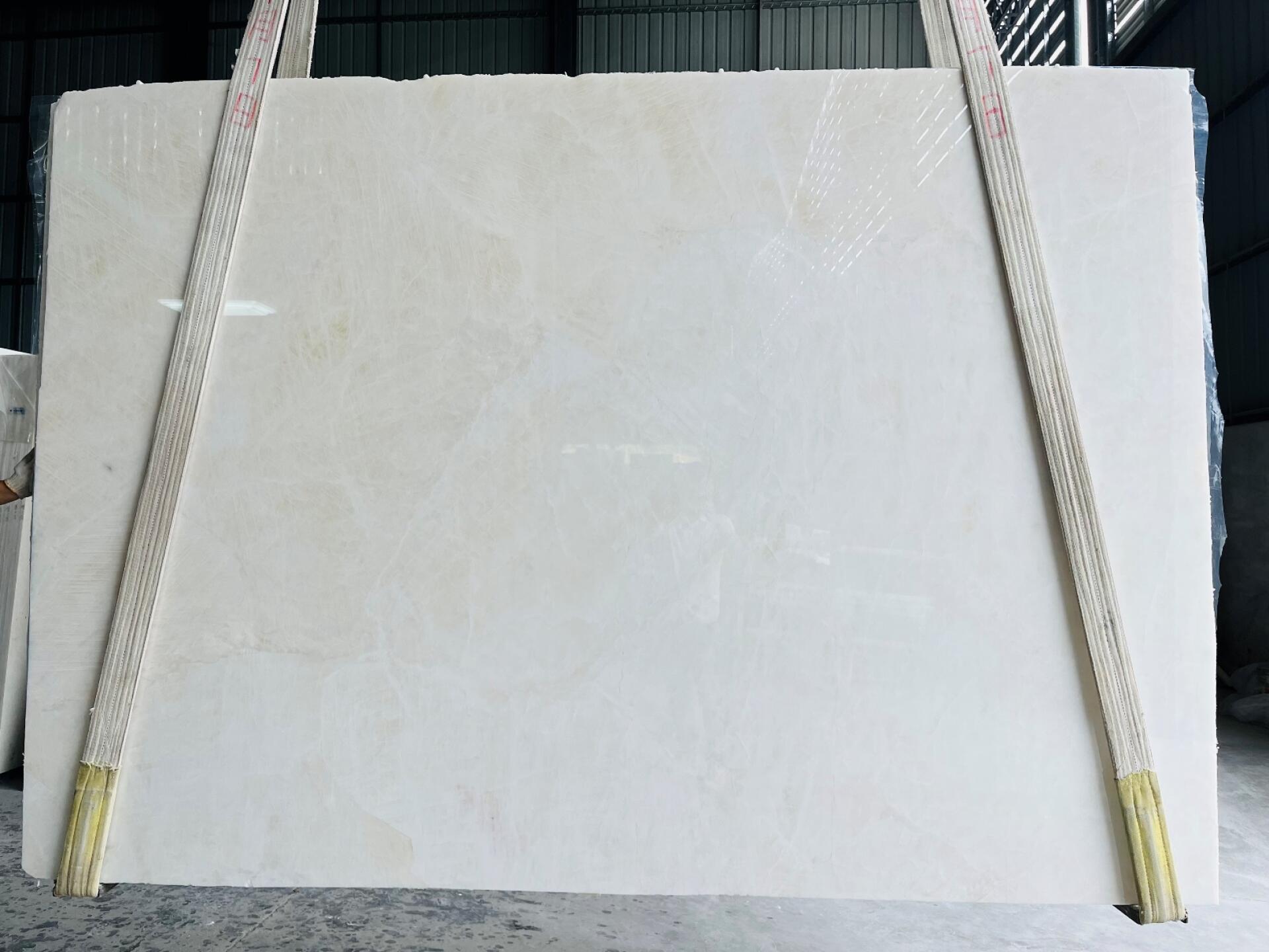 Bianco Cristallo 2cm Slab