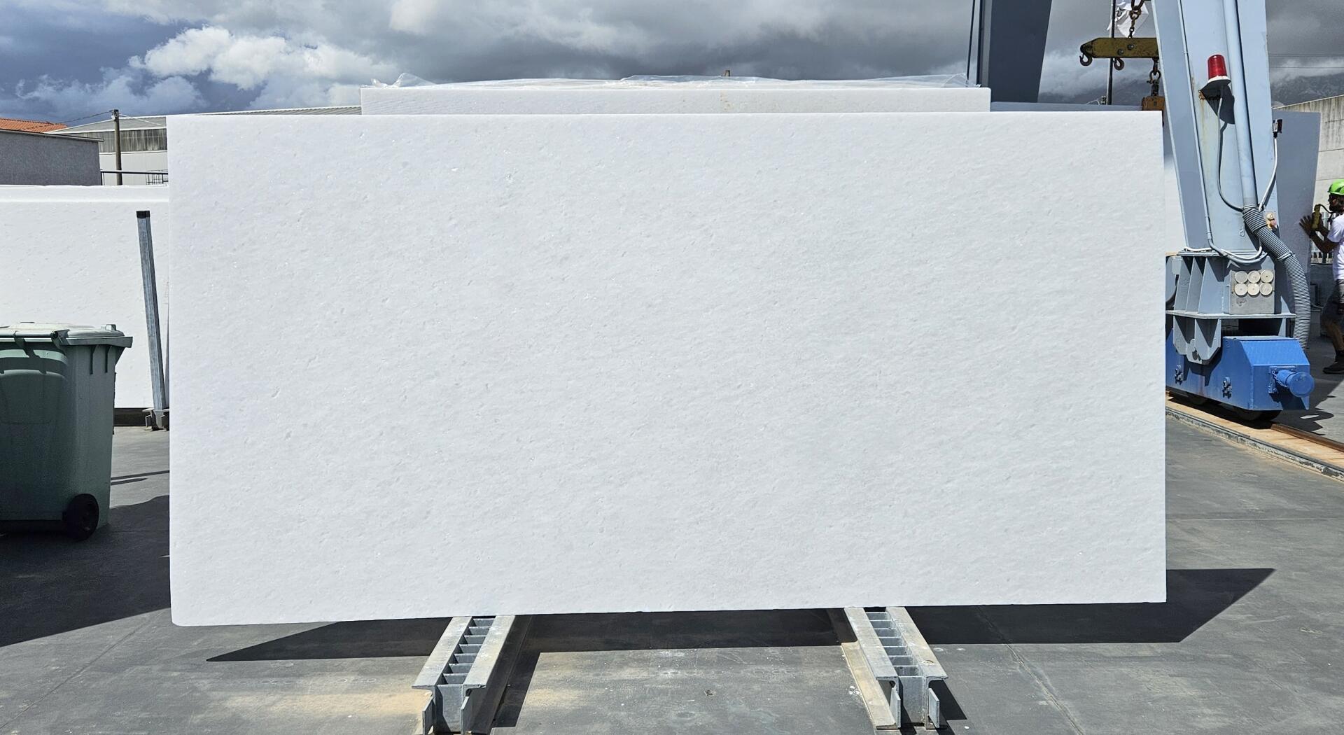 Bianco Neve Polished/Honed Dual Finish 2cm Slab