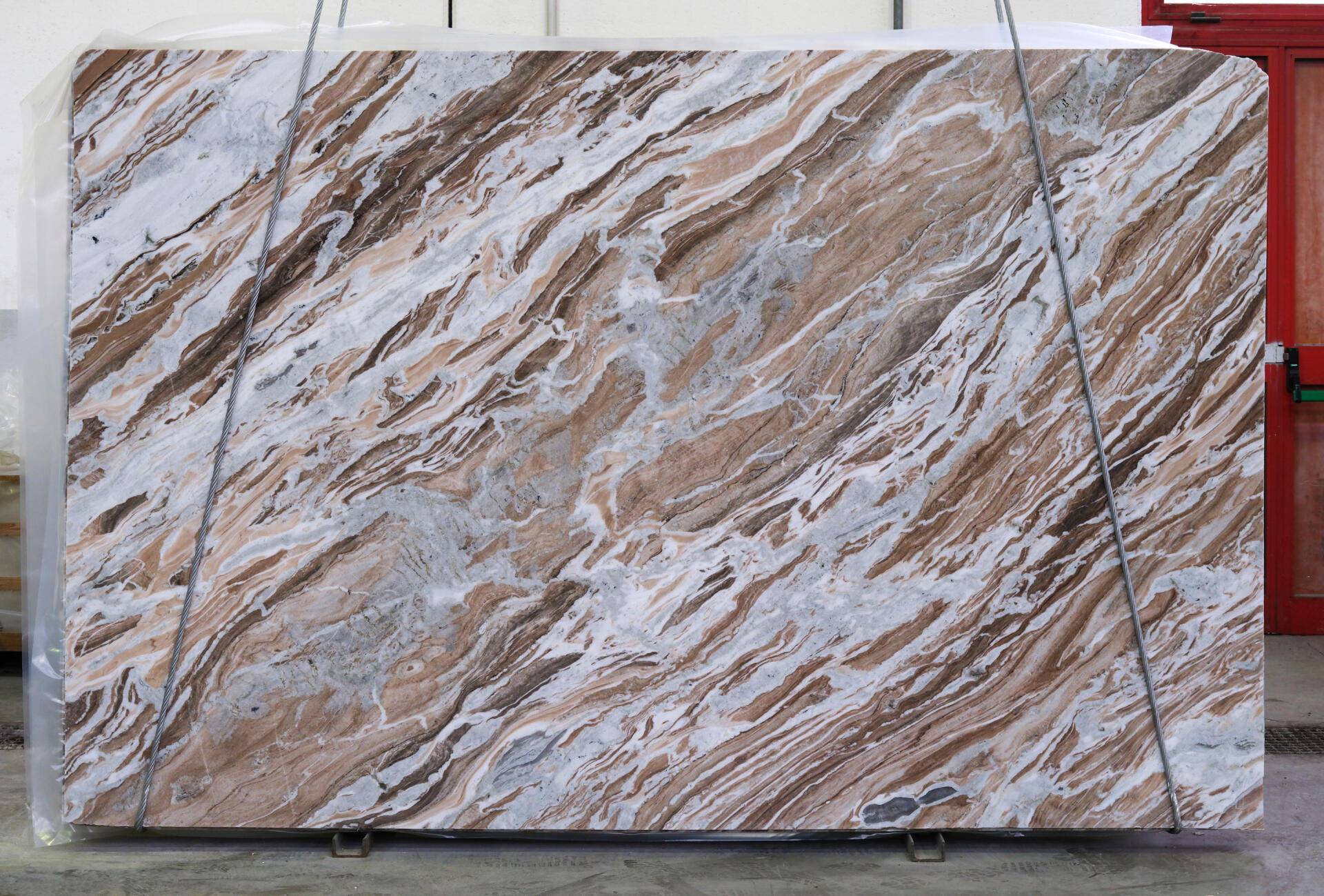 Breccia Fantastico Leather 2cm Slab