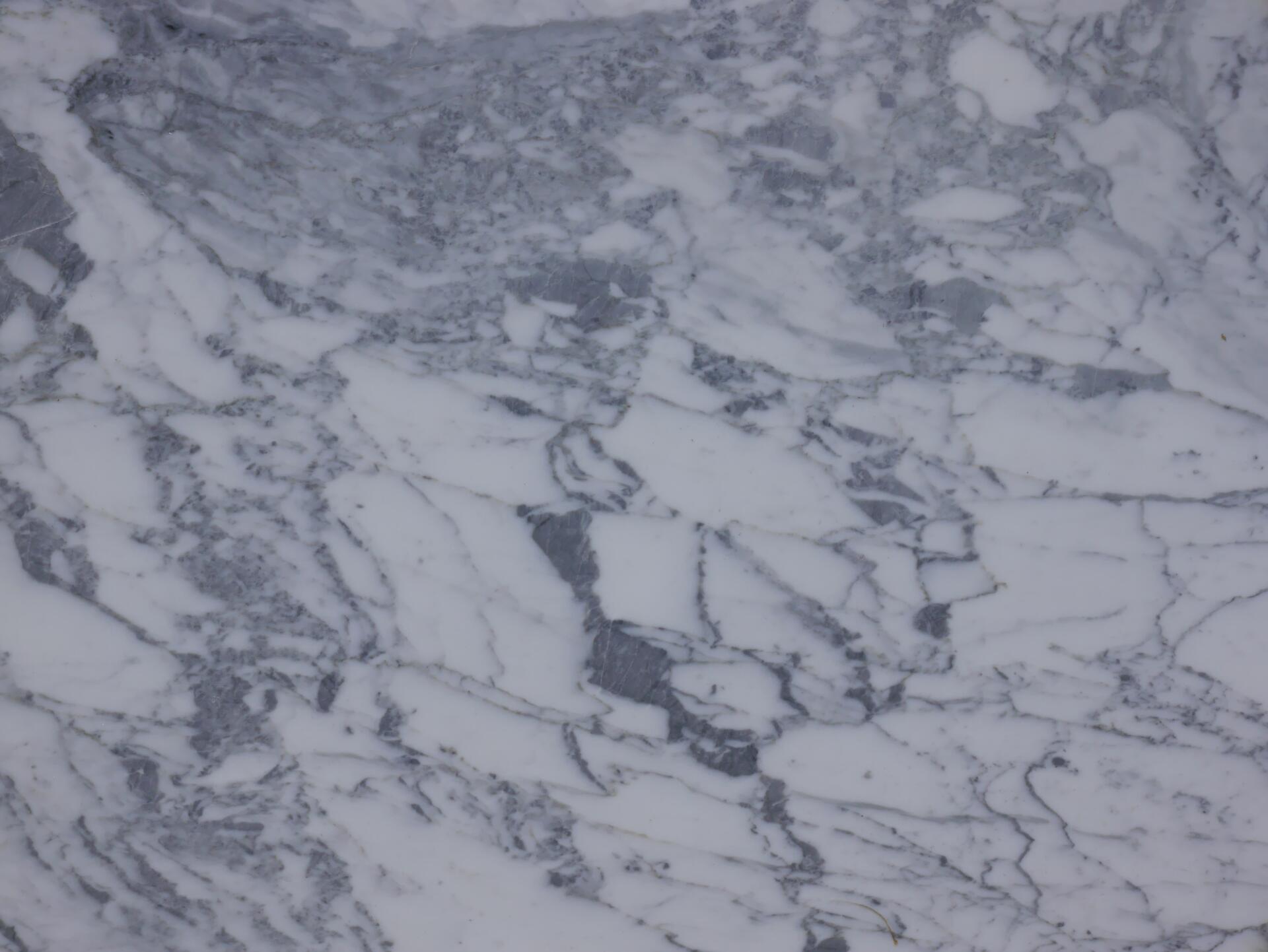 Calacatta Cremo 2cm* Slab