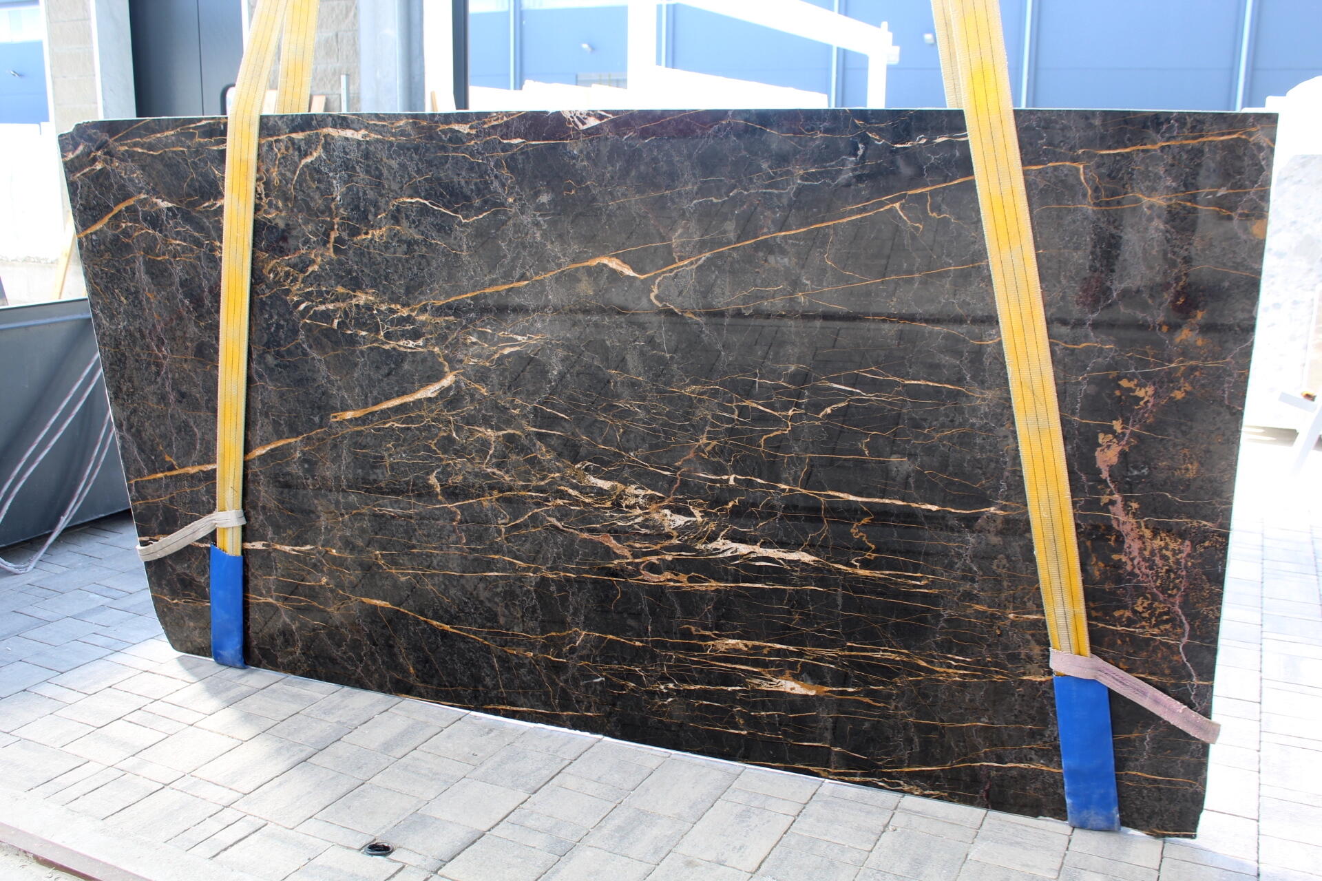St. Laurent 2cm Slab