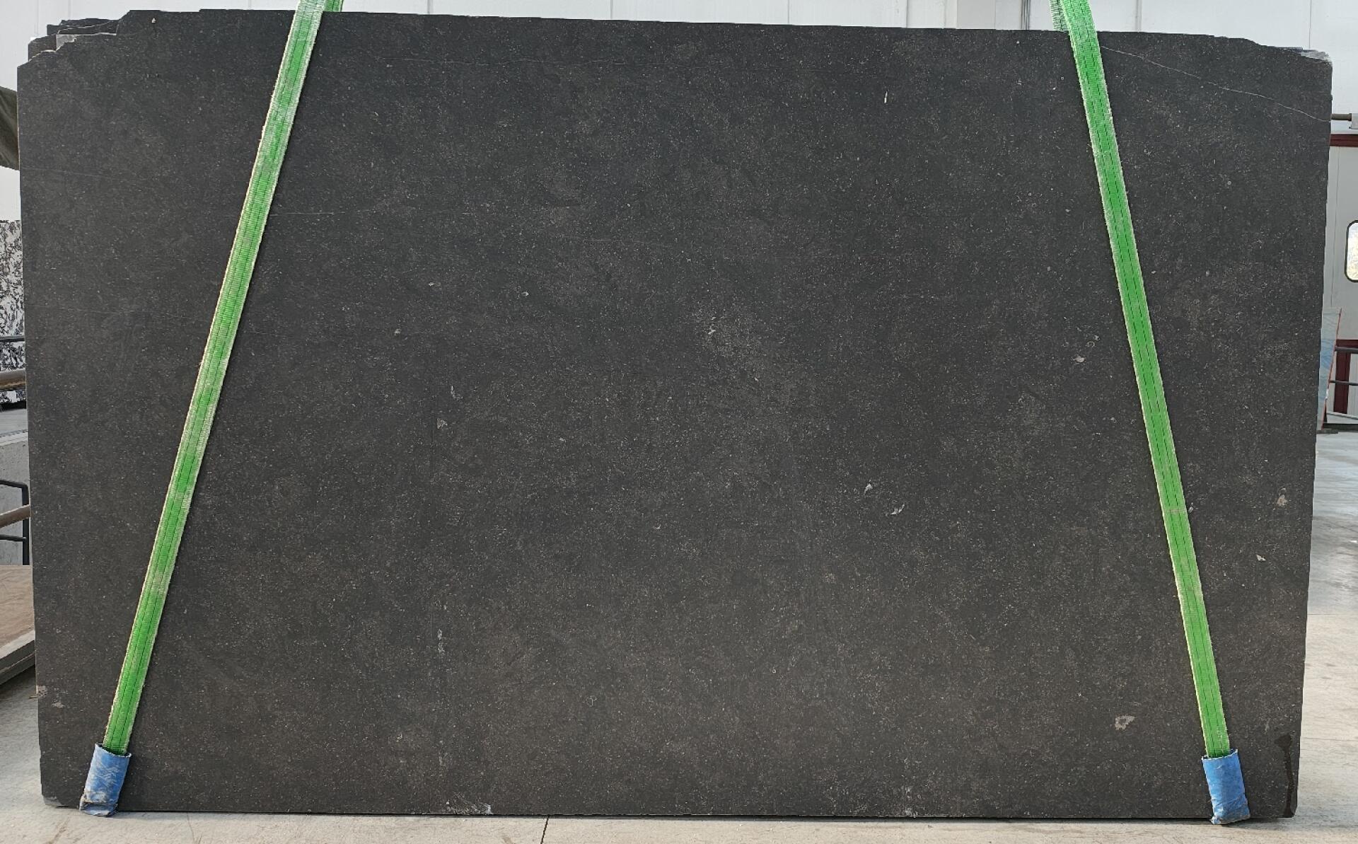 Petit Granit Slab