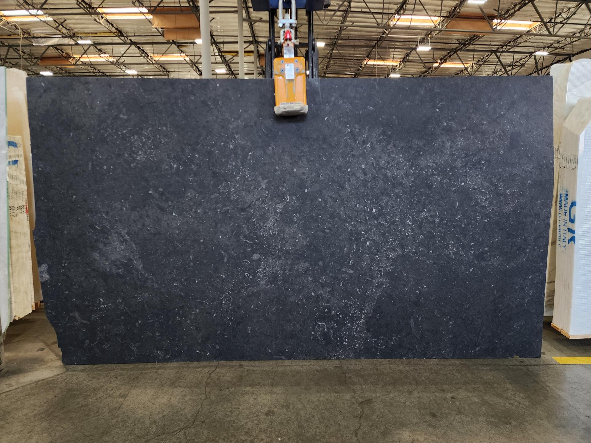 Petit Granit Leather 2cm Slab