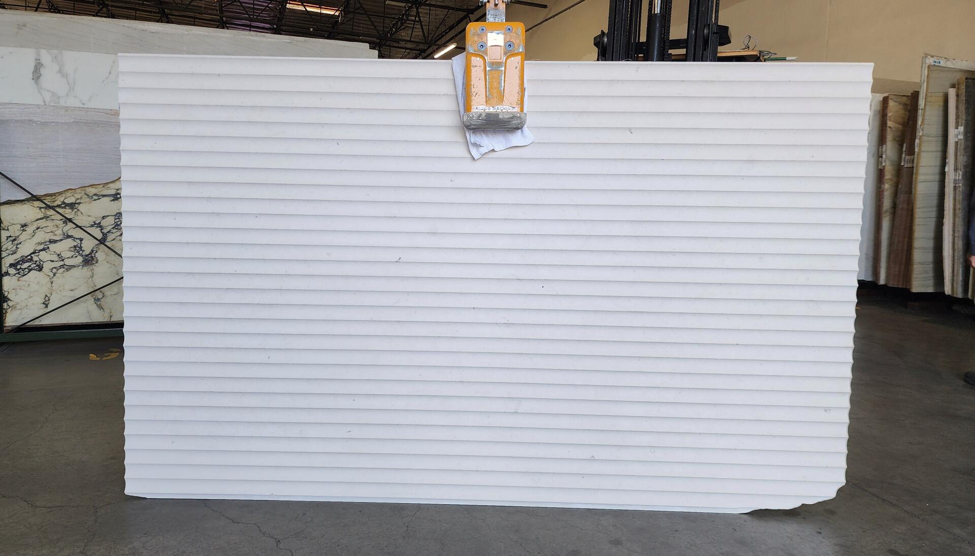 Porto Beige Fluted 2 cm Slab