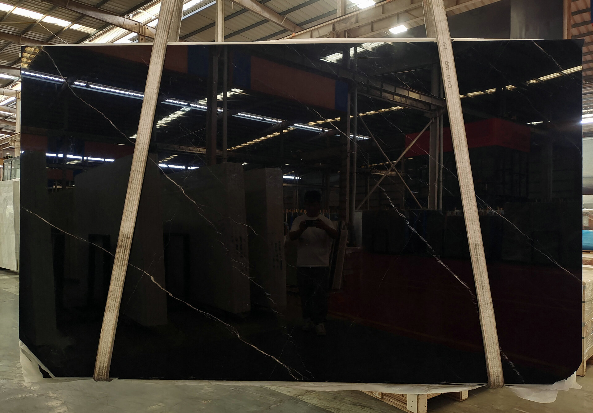 Negro Marquina 1st Choice 2cm Slab