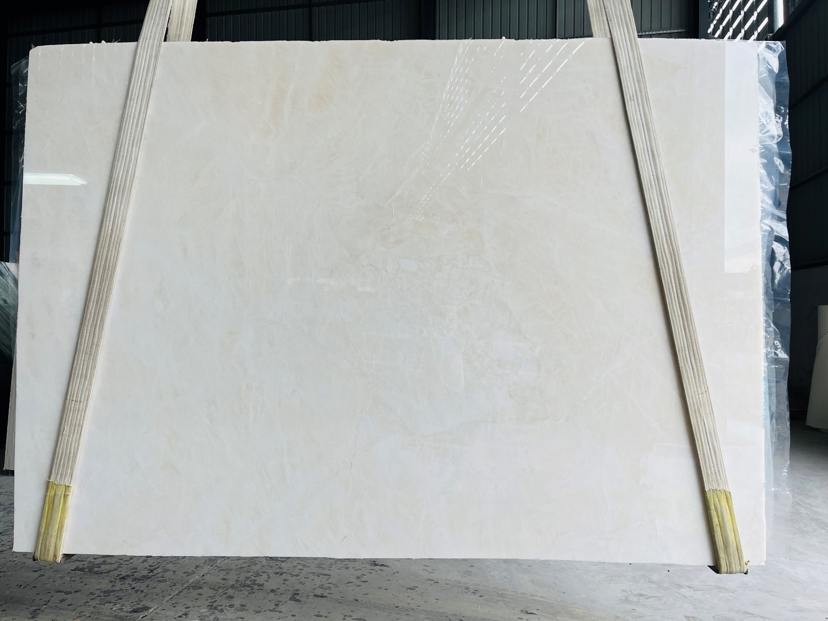 Bianco Cristallo 2cm Slab