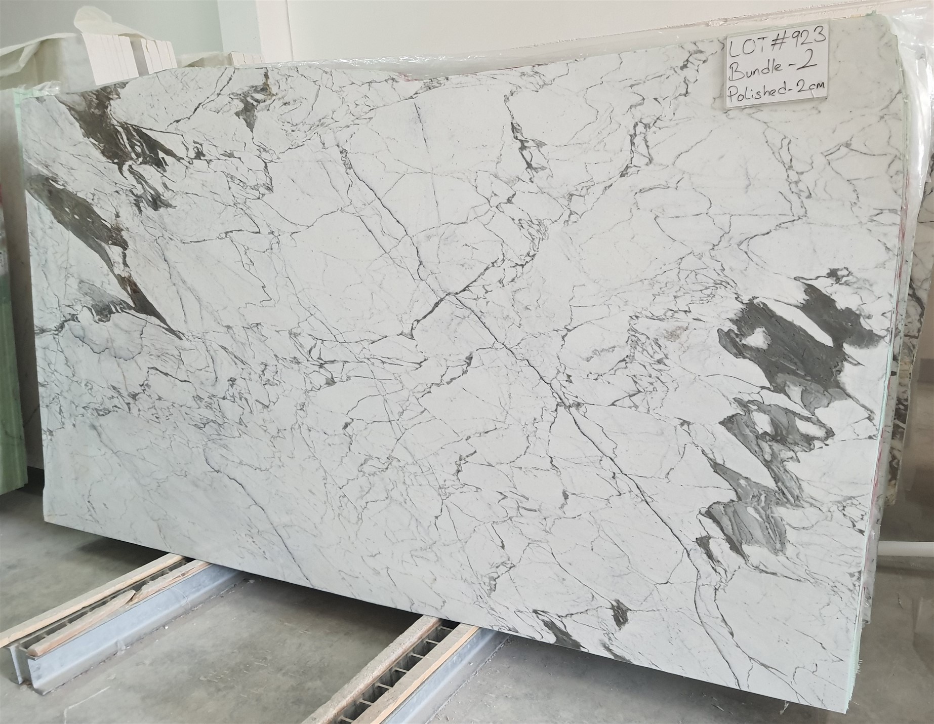Collina Bianco Polished 2cm Slab