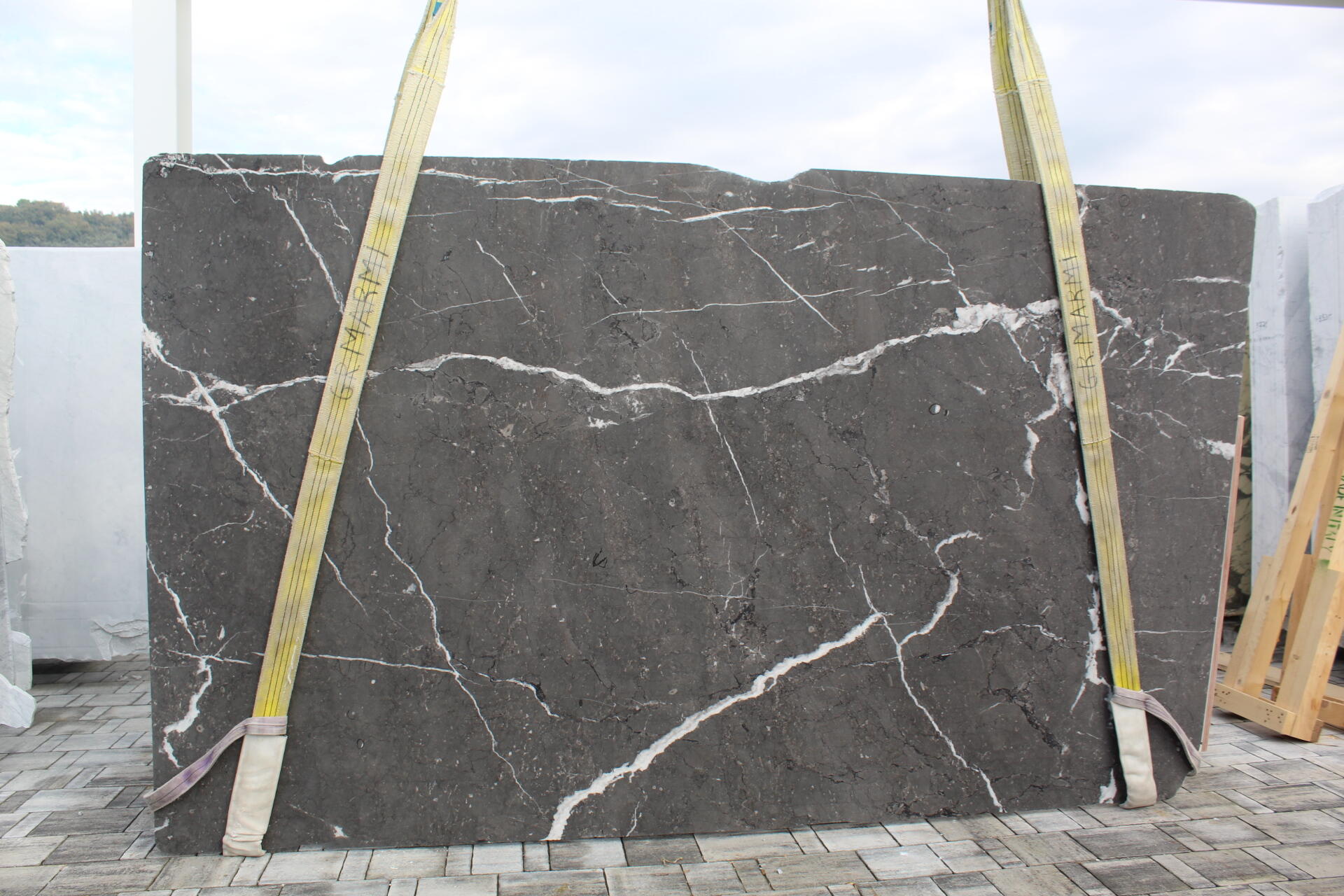 Gris Savoie Slab