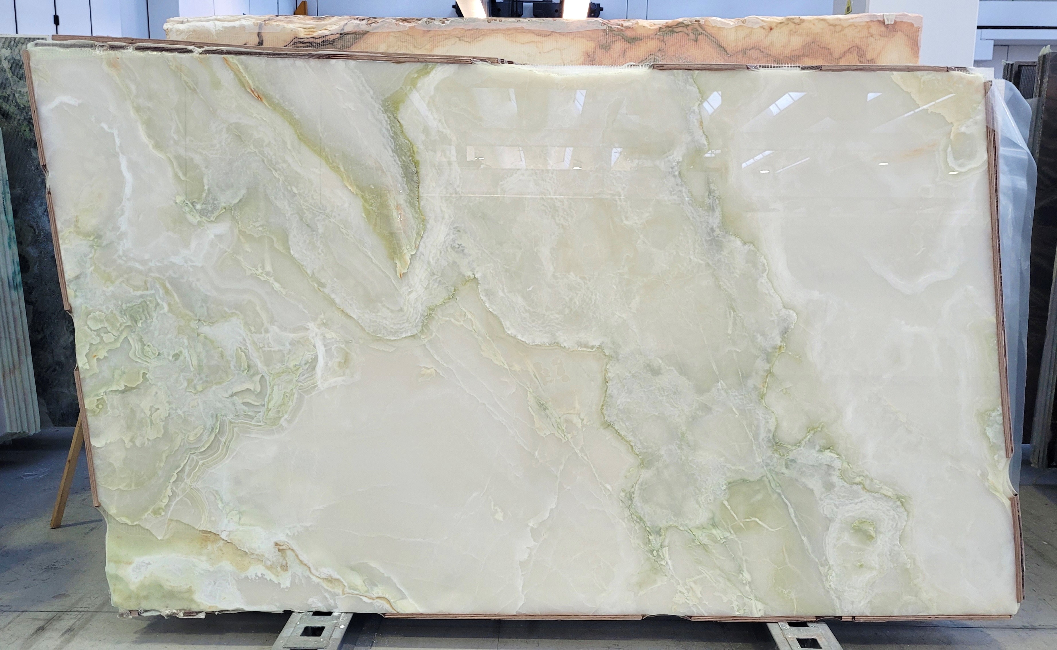 Onyx Verde Chiara Extra 2cm Slab